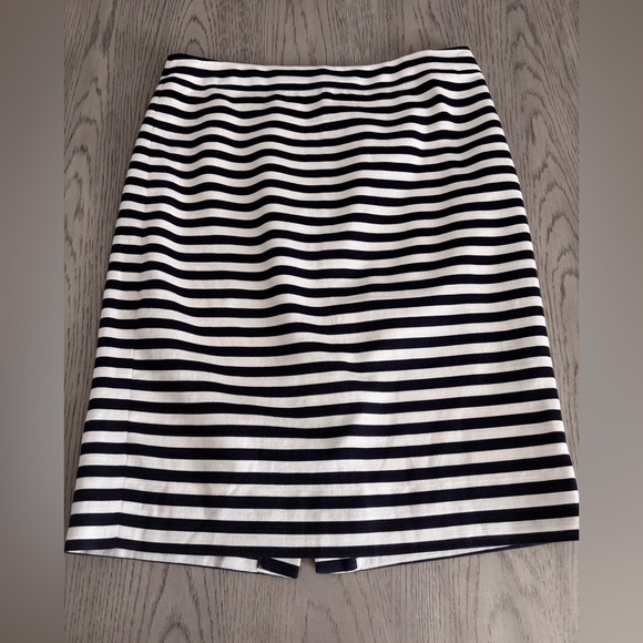 J. Crew Navy & White Pencil Skirt Size 6 - Picture 1 of 6
